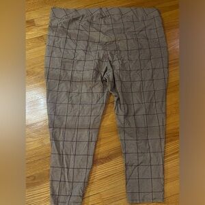 Women’s Torrid brown/maroon plaid jeggings size 5